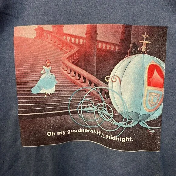 Cinderella Disney Animated Studios Movie Princess Crewneck L - Picture 2 of 5
